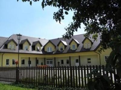 Hotelik Pod Baranami Siechnice Bagian luar foto