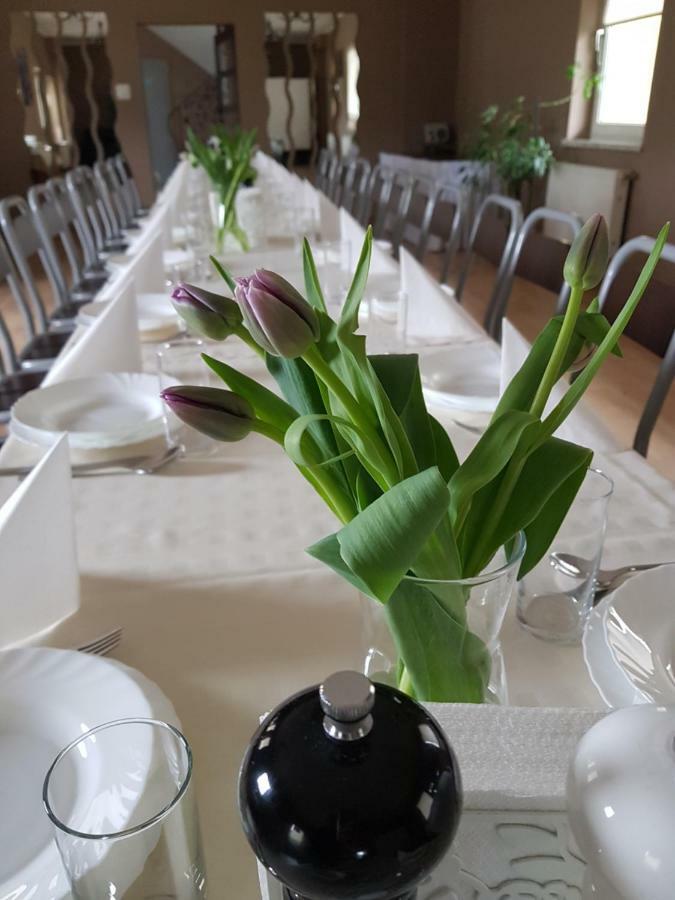 Hotelik Pod Baranami Siechnice Bagian luar foto