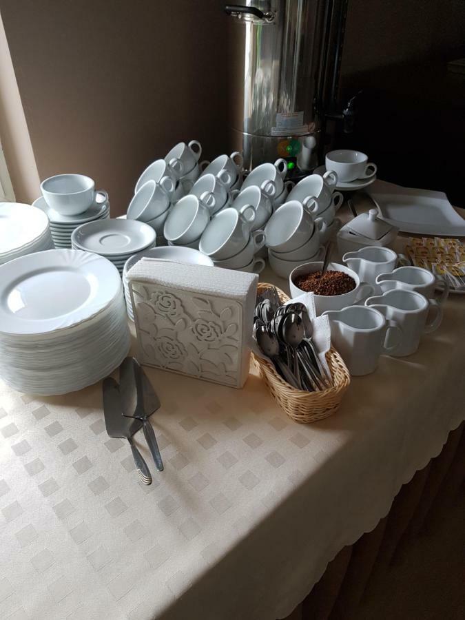 Hotelik Pod Baranami Siechnice Bagian luar foto